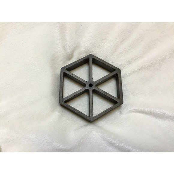 3.5” Cast Iron Hexagon Cookie Cutter Mold - Picture 1 of 2